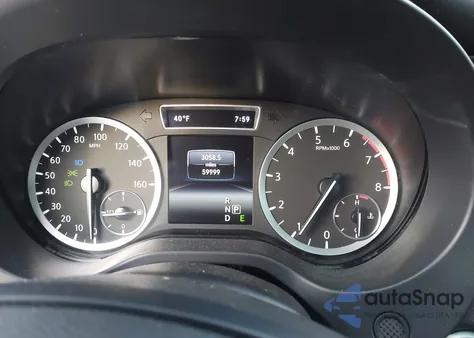 2017 Infiniti Qx30 Luxury/Premium/Sport из США, поврежденный, VIN SJKCH5CR6HA035397